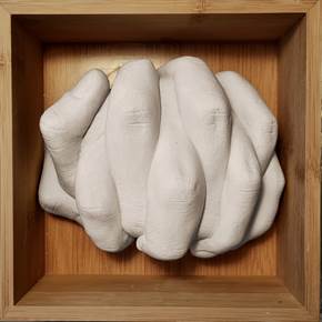 Plaster Hands I, original Nature morte Plâtre Sculpture par Ana Sousa Santos